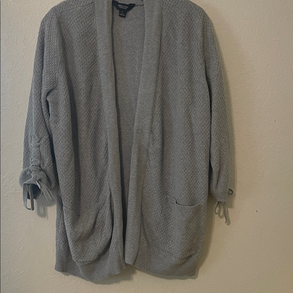 Simply Vera Vera Wang Light Gray Knit Sweater